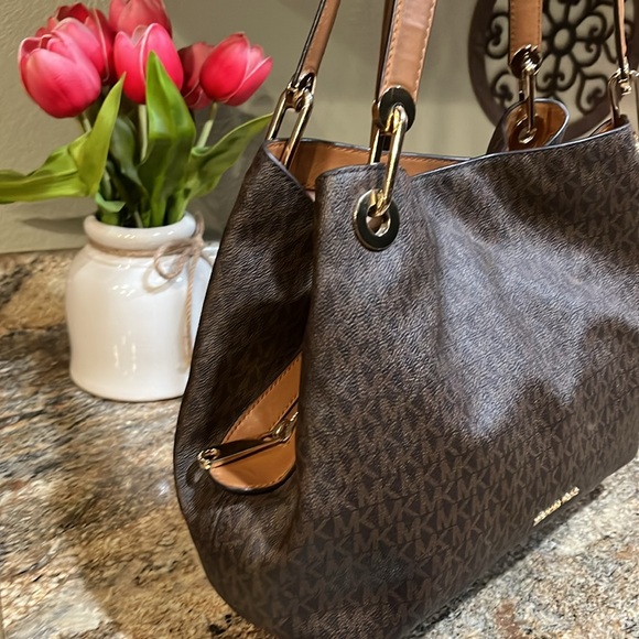 Michael Kors EUC Raven Logo Shoulder Bag Brown Gold - Picture 3 of 12